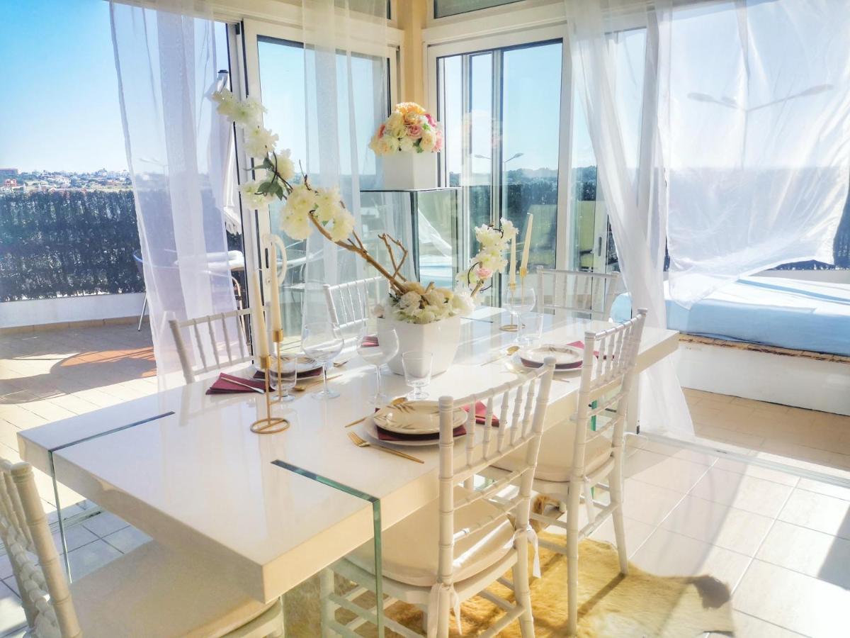 Apartmán Penthouse With Sea View & Private Terrace Guia  Exteriér fotografie